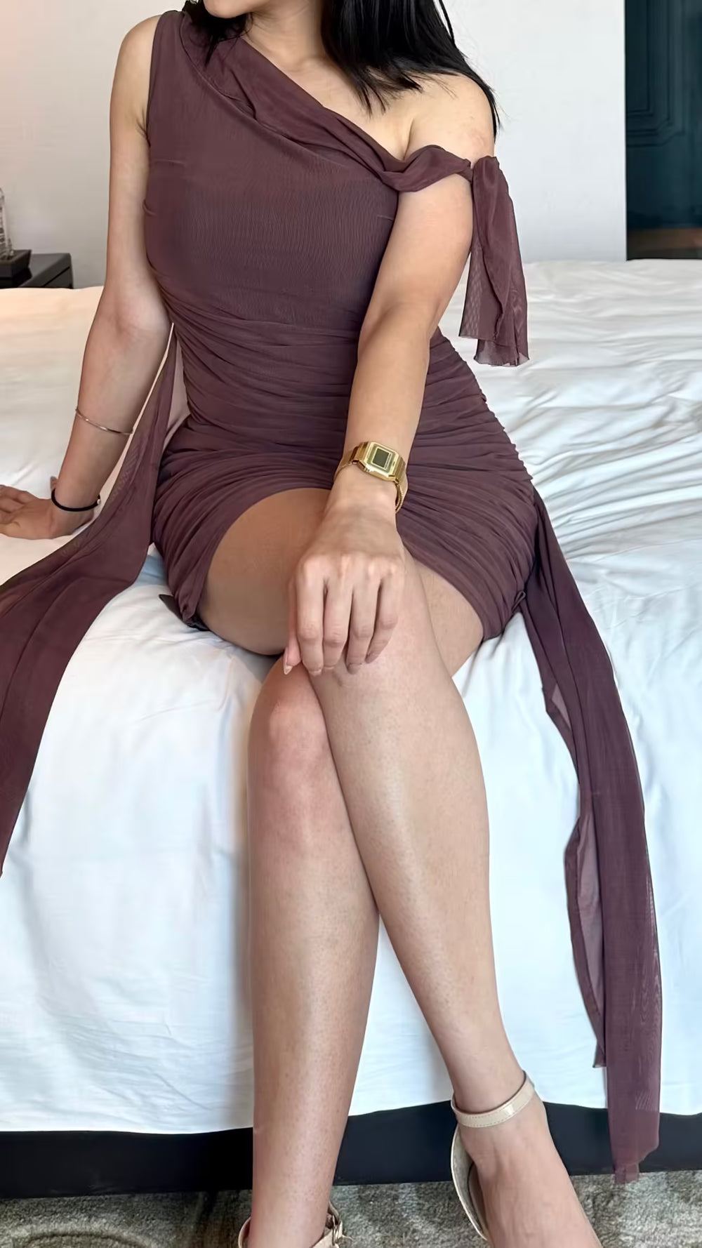 rooshy brownball knot dress detail
