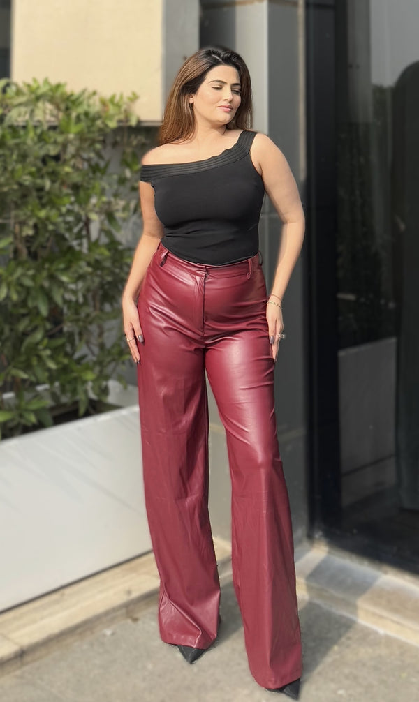 Rooshy wine solid faux leather pants