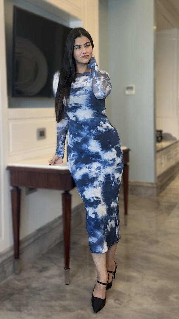 rooshy cloud printed bodycon dress