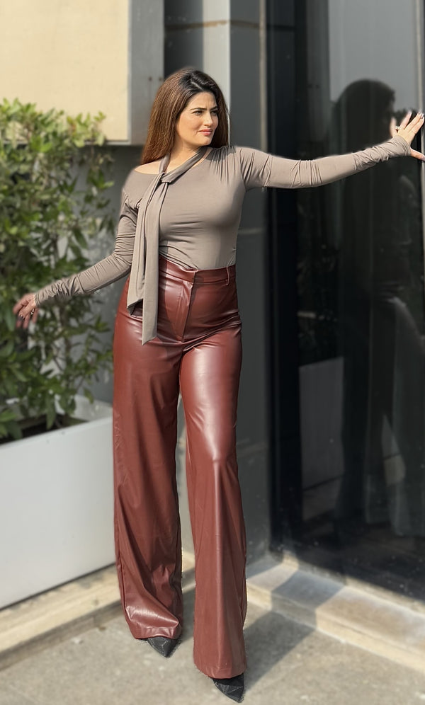 Rooshy dark brown high waist pants