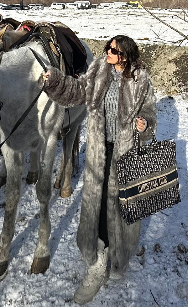 Rooshy grey print faux fur lV neck long jacket
