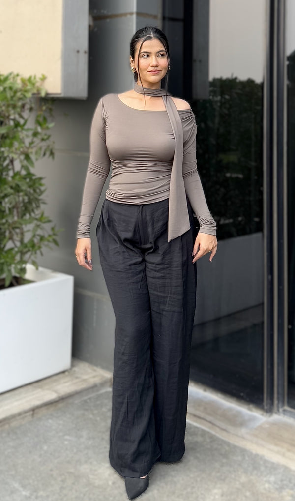 Rooshy grey solid fullsleeves top with scarf